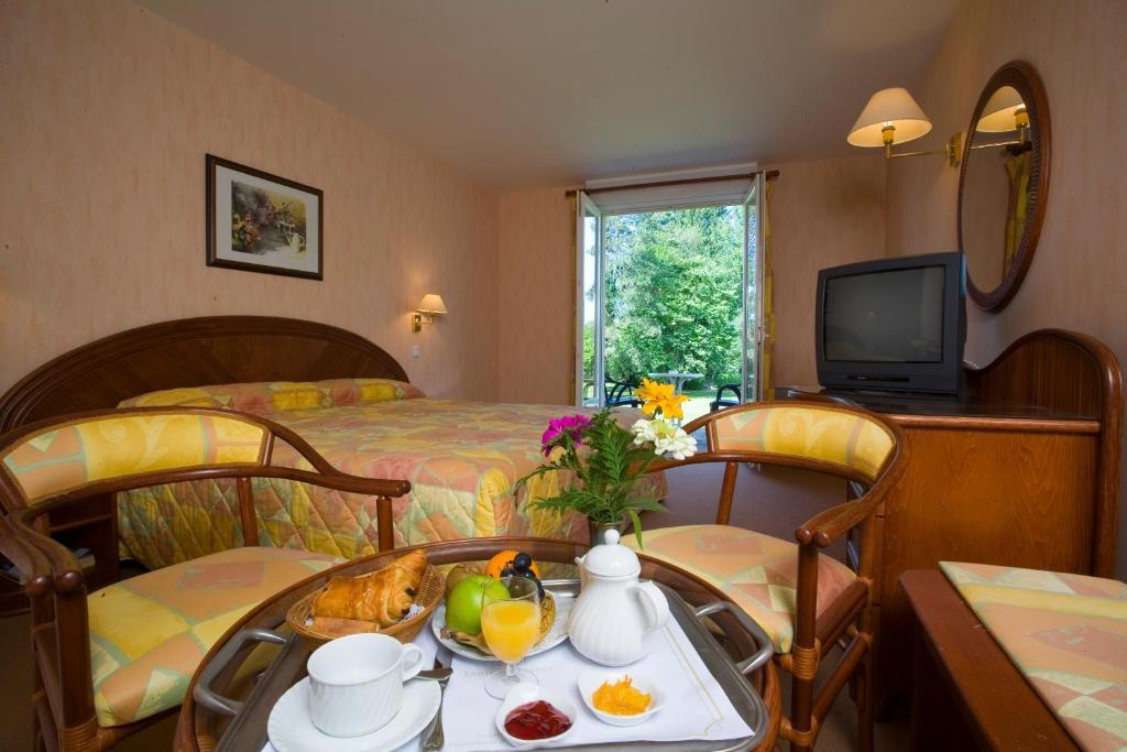 Logis Du Pont Neuf Hotel Le Veurdre