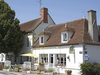 Logis Du Pont Neuf Hotel