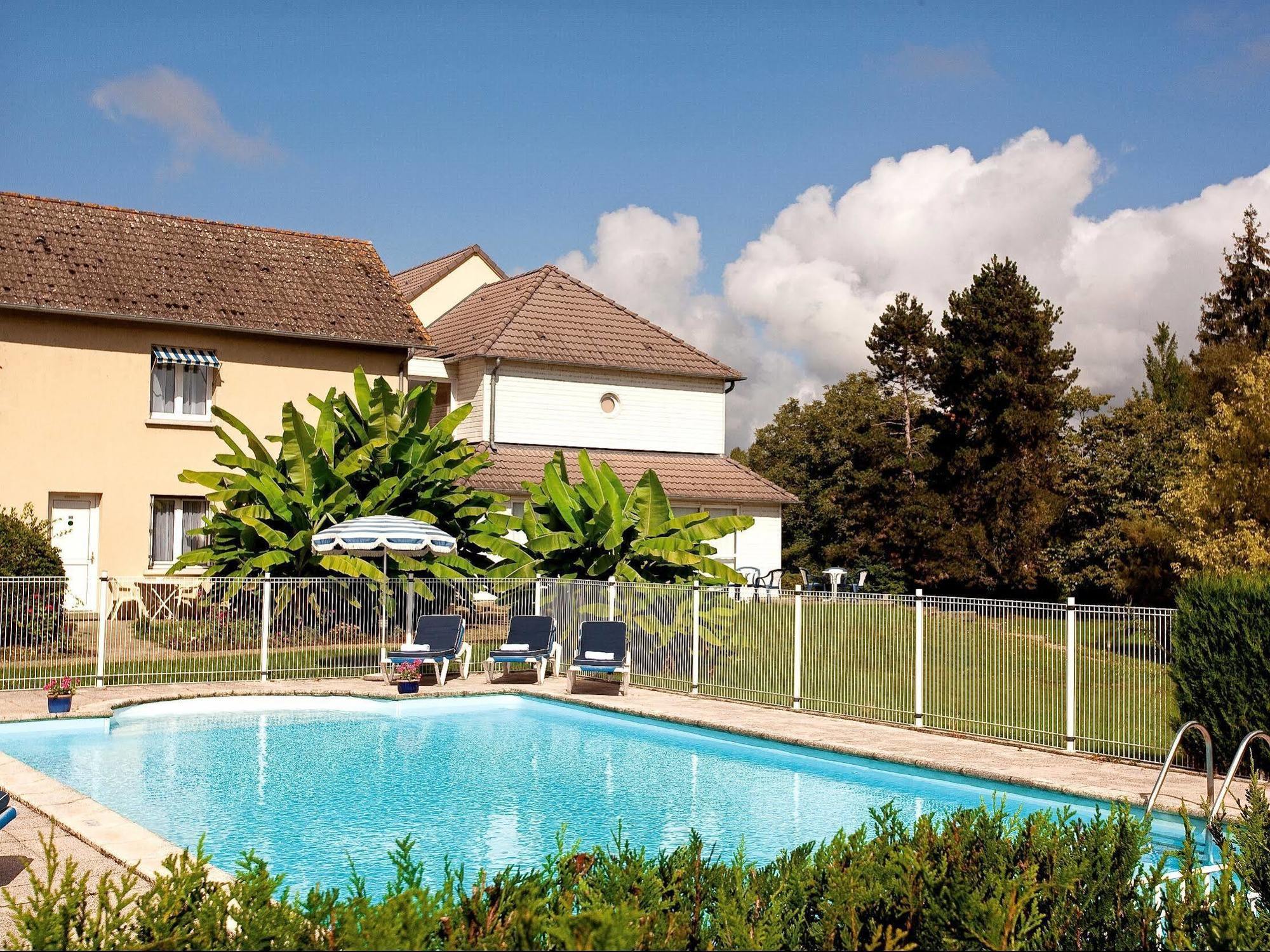 Logis Du Pont Neuf Hotel