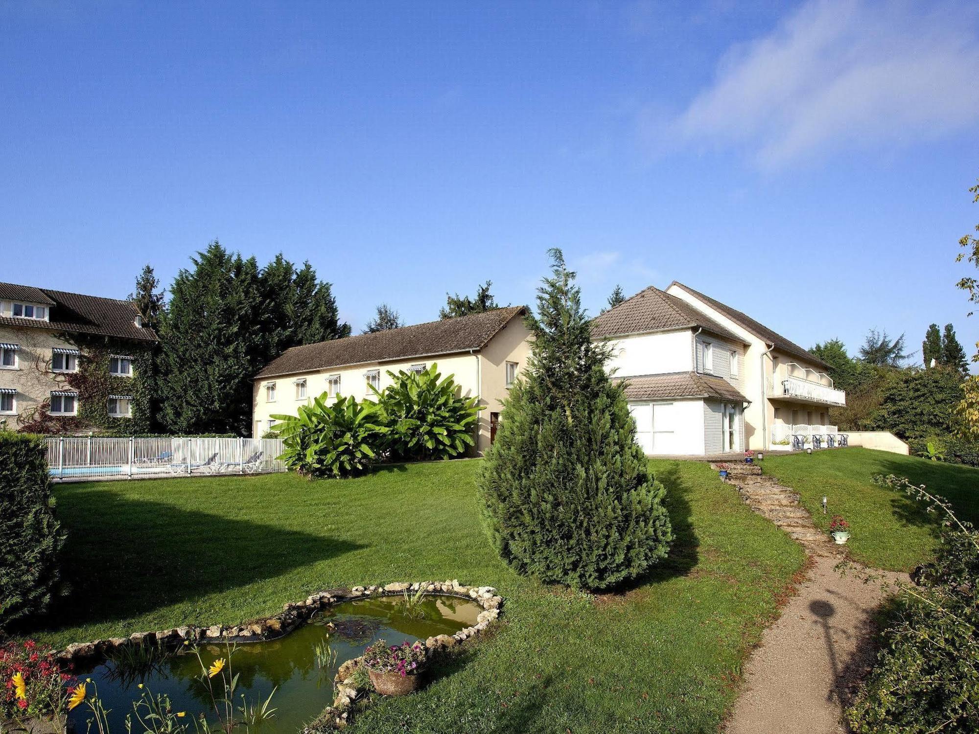 Logis Du Pont Neuf Hotel