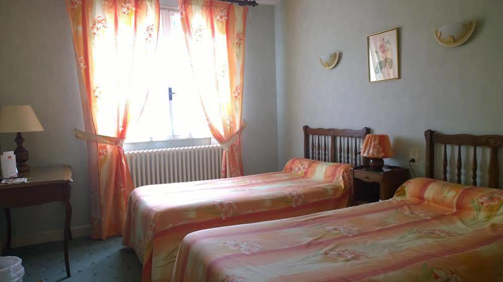 Hotel Logis Du Pont Neuf