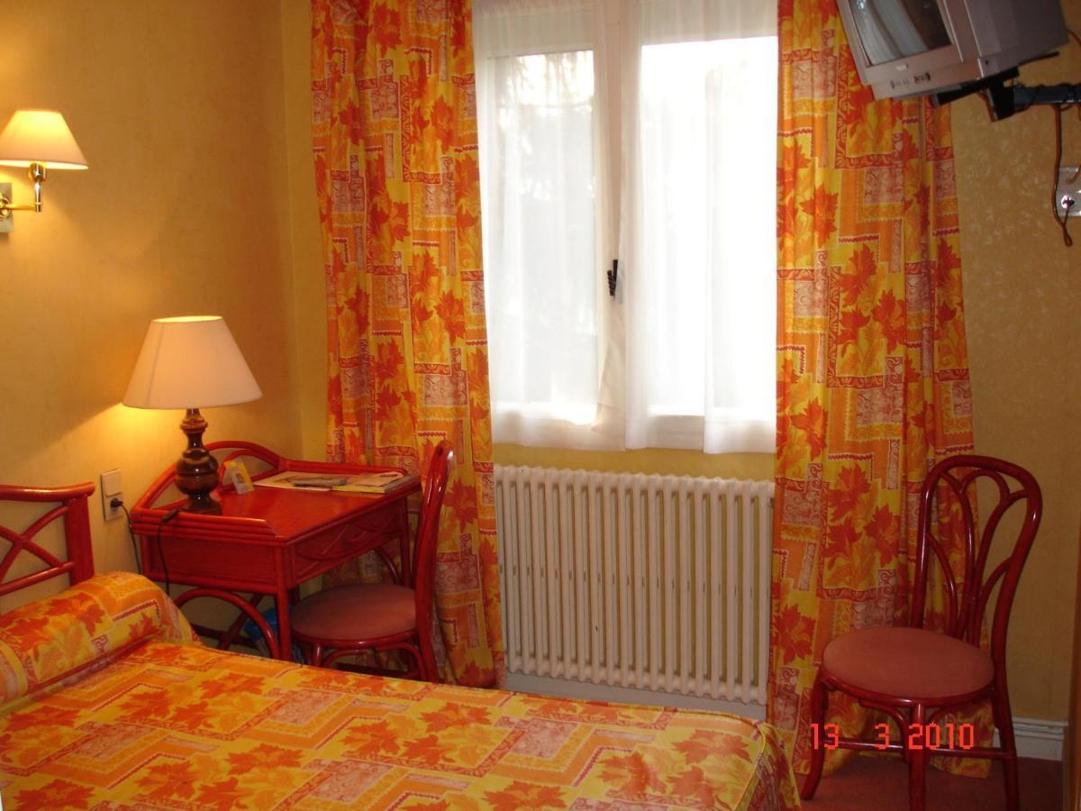 Logis Du Pont Neuf Hotel Le Veurdre